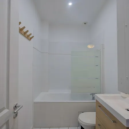 Le Cosy / Vieux Apartment