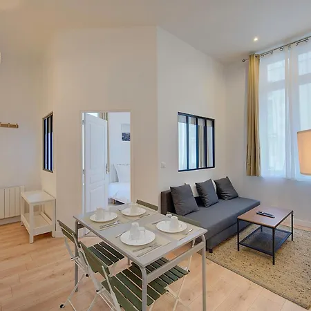 Le Cosy / Vieux Apartment *